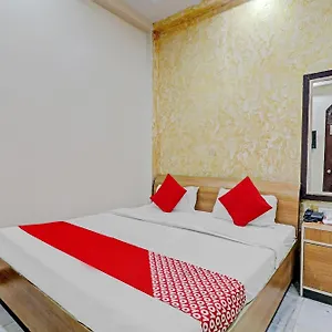 *** Hotel Oyo Flagship 73630 Riz India
